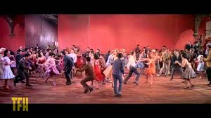 Două bande rivale se află în război. West Side Story Fmovies Watch Free Movies Online Fmovies