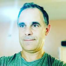 Su comentario ES TENDENCIOSO.