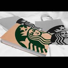 身近なコーヒーショップであるstarbucks coffee スターバックスコーヒー のロゴは 緑が基調になっているシックなデザイン そんなスタバの おしゃれな紙袋をリメイクして いろいろな雑貨を手作りできるのをご存知ですか 特別なものは何も必要ありません ハサミや接着