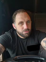 evening, thought I would say hello it's been a bit, hope everyone is good  👍