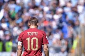 Battle for possession will be key as italy takes on spain in euro 2020 semis at wembley. Addio Al Calcio Del Re Di Roma Totti Adesso Ho Paura Ho Bisogno Di Voi