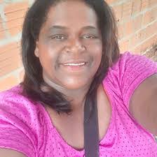 Eliete Dias's Instagram, Twitter & Facebook