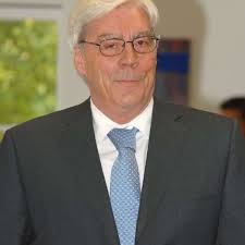 Früherer Chef der BayernLB, Werner Schmidt, bekam 50 000 Euro  Beraterhonorar von Hypo Alpe Adria