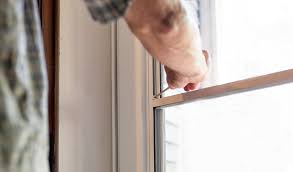 The rod may have become loose and will fall down if that is the case. How To Fix A Storm Door That Won T Close Glass Doctor