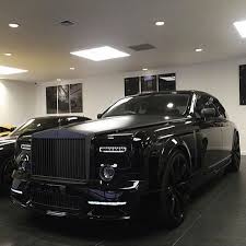 Blacks Out Rolls Royce Phantom Des Voitures Rolls Royce Phantom Luxury Cars Rolls Royce