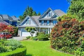 Situated in maple ridge, this vacation home is 2 mi (3.1 km) from planet ice and 2.6 mi (4.2 km) from raptor's. Maple Ridge Tree Service Tree Removal 604 800 6171