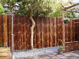 Pagar kayu rumah minimalis tak melulu berwarna cokelat. 10 Ide Desain Pagar Minimalis Kayu Bikin Hunian Sederhana Jadi Mewah Rumah123 Com