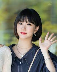 Eunha At Hello Counselor Recording With Yuju Short Hair Styles Girls In Love Gfriend Yuju