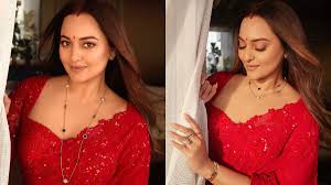 Sonakshi Sinha celebrates first Karwa Chauth in style, Zaheer Iqbals  hilarious comments amuses fans | Celebrities News – India TV