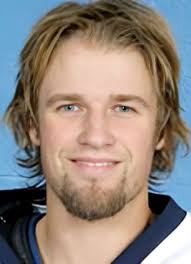 Player photos for the 1995-96 Nanaimo Clippers at hockeydb.com