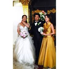 Sandara looks absolutely stunning, agree? Wedding