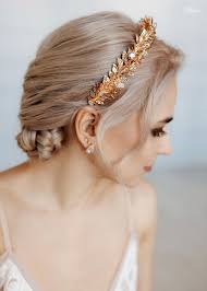 Pull either end of the headband to form a straight line after trying the hair in it. Wedding Hair Accessories Rhinestone Headband Pearl Headband Wedding Hair Headband Rose Gold Tiara Wedding Hair Jewelry Tiara Crown Bridal Accessories Hair Accessories Valresa Com