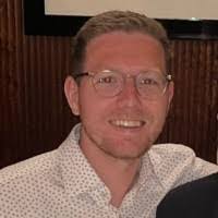 Stephanie Bawden's Instagram, Twitter & Facebook