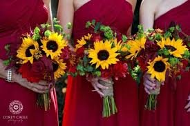 Daisy And Rose Bouquet Red Bouquet Wedding Fall Wedding Bouquets Fall Wedding Colors