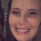 Amanda Essig's Instagram, Twitter & Facebook