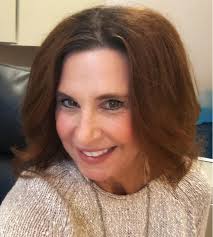 Atlanta architect Stan Dixon composed an apt material medley when designing  the courtyard of a Kiawah Island project for a longtime friend and  collaborator. Aiming to reflect the historical architecture of the