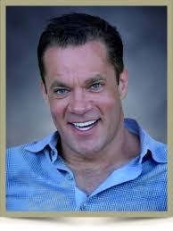 Ross Egan's Instagram, Twitter & Facebook