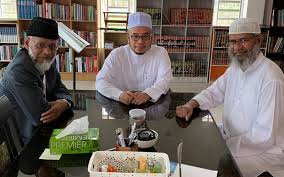 Beliau mendakwa kenyataannya diputar belit. Perlis Mufti Welcomes Malaysia S Refusal To Deport Zakir Naik Free Malaysia Today Fmt