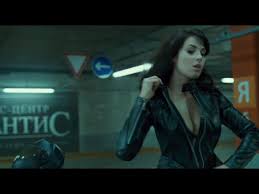 Polițistul john mcclane din new york pleacă la los angeles ca să petreacă sărbătorile de iarnă cu familia. A Good Day To Die Hard 2013 Imdb