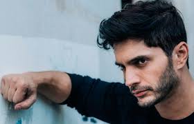 Daniel Elbittar vuelve a ser villano en la película 'Caras vemos' (+Video) 