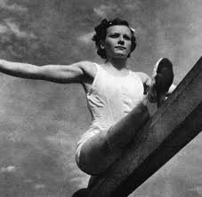 Despite the exclusionary principles of the 1936 games. Gretel Bergmann Ich Als Judin Besiegte Die Nazis Wundervoll Welt