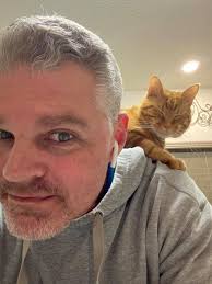 Maine coon cat behavior