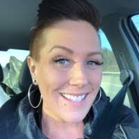 Jessie Slade's Instagram, Twitter & Facebook