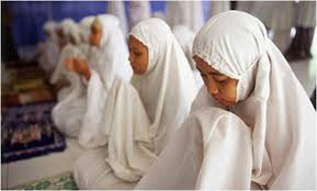 Assalamuallaikum wrwb permisi momod mimin sesepuh forsup,ane mau berbagi amalan yg terkandung di dalam alquran dari abdullah bin 'amr r.a. Rahsia Yasin Ayat 58 Salaamun Qaulan Min Rabbin Rahim Pendek Tapi Power Sembuhkan Penyakit Berjangkit Kashoorga