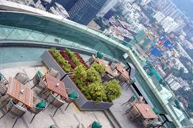 The luxury banyan tree kuala lumpur also features multilingual staff, concierge services, and laundry facilities. Eat Drink Kl Horizon Grill Banyan Tree Kuala Lumpur