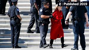 Jane Fonda Arrested During Climate Protest Outside U.S. Capitol - The New  York Times