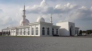 Masjid Al-Abyad Taman Matang Jaya Masjid Putih