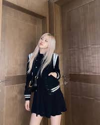 Blackpink is kpop girlgroup formed by 4 members: How Much Are Blackpink S Rose S Outfits On Instagram