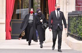 I'm so buoyed by this joyous love celebration!!!! Demi Moore And Tallulah Willis Out In Paris 01 26 2021 Hawtcelebs