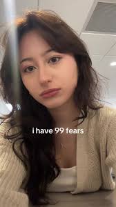 Understanding the Phone Pinky Grip Concern