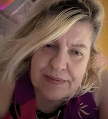 Where you from pretty lady