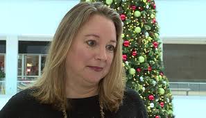 Pop-ups back for second season at Lloyd Center