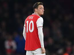 Mesut özil başka oyuncu ile karşılaştır. Mesut Ozil Arsenal Distances Itself From German Midfielder S Criticism Of China S Uighur Muslim Persecution The Independent The Independent