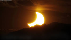 This solar eclipse printable worksheet pack is just what you need! Total Solar Eclipse 2017 Everything You Need To Know Abc7 Chicago