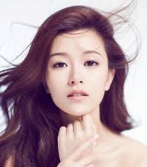 Janice Man's Instagram, Twitter & Facebook