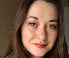 Casandra Wood's Instagram, Twitter & Facebook