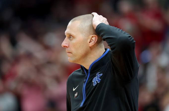 Kentucky's transfer portal struggles put more heat on Mark Pope, and he  deserves it | SB Nation