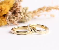 Minimal Farkli Orjinal Ve Modern Alyans Modelleri Burcuokutjewellery Minimal Wedding Bands And Rings Unique Wedding Ri Alyans Alyans Yuzuk Nisan Yuzukleri