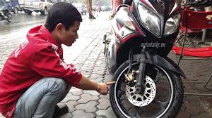Kết quả hình ảnh cho vá săm xe máy