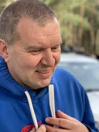 Mark Dawes's Instagram, Twitter & Facebook