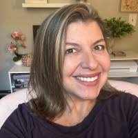 Kimberley Everett's Instagram, Twitter & Facebook