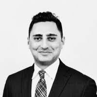 Elaine Kloss's Instagram, Twitter & Facebook