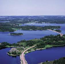 Åland) is blue with a red scandinavian cross fimbriated yellow. Ostsee Aland Ist Ein Kleines Stuck Schweden In Finnland Welt