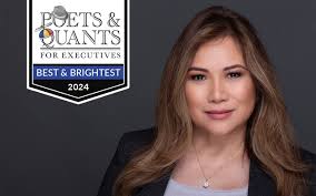 Donna Keefe's Instagram, Twitter & Facebook