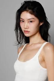 Chen Ting's Instagram, Twitter & Facebook