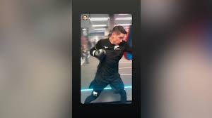 El espectacular cambio físico de fernando torres gracias al boxeo última actualización : Fernando Torres Muestra Su Habilidad En El Boxeo As Usa